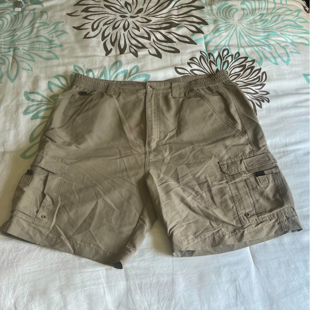 Men's Cargo Shorts, Size 40